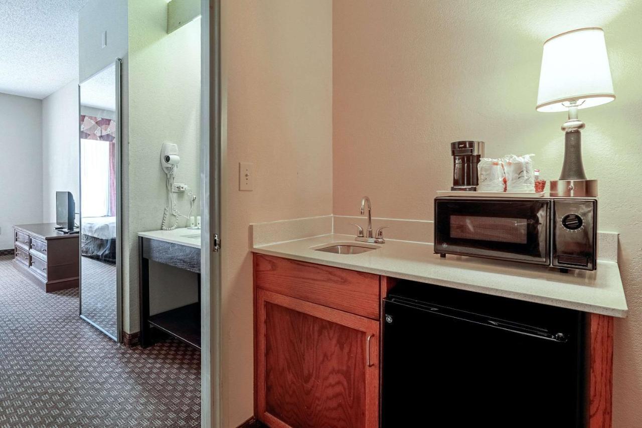 Quality Suites San Antonio Northeast Eksteriør billede